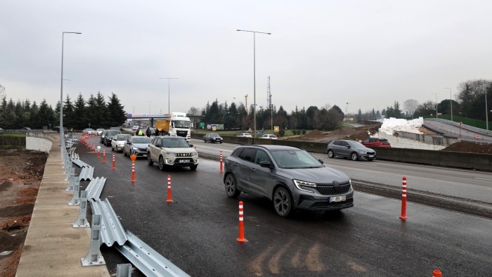 Gölcük kuzey yan yol da trafiğe açıldı